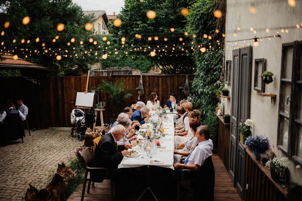 Fotka outdoor svadobnej hostiny v Hoblina Galeria